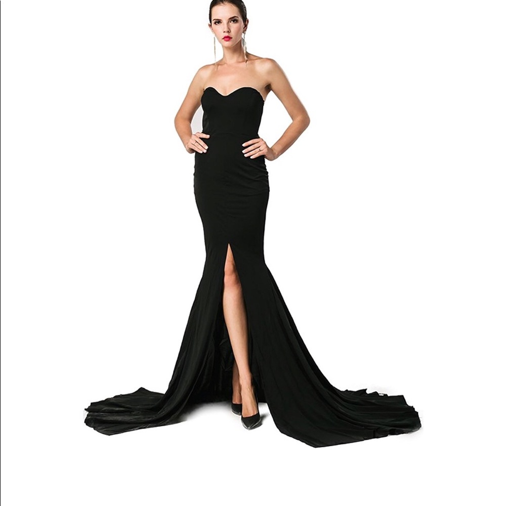 Black middle split gown